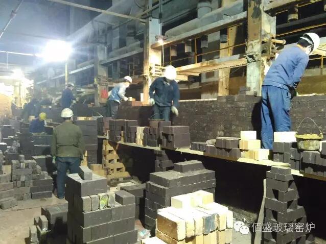 午夜国产精品视频