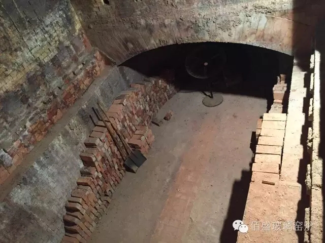 午夜国产精品视频