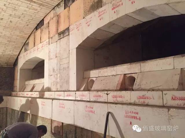 午夜国产精品视频