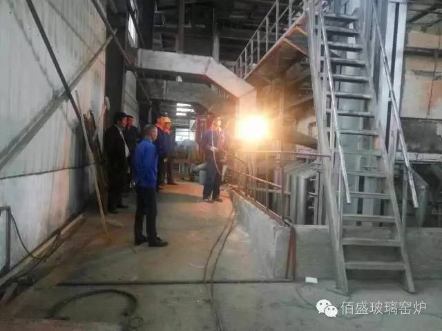 午夜免费三级片