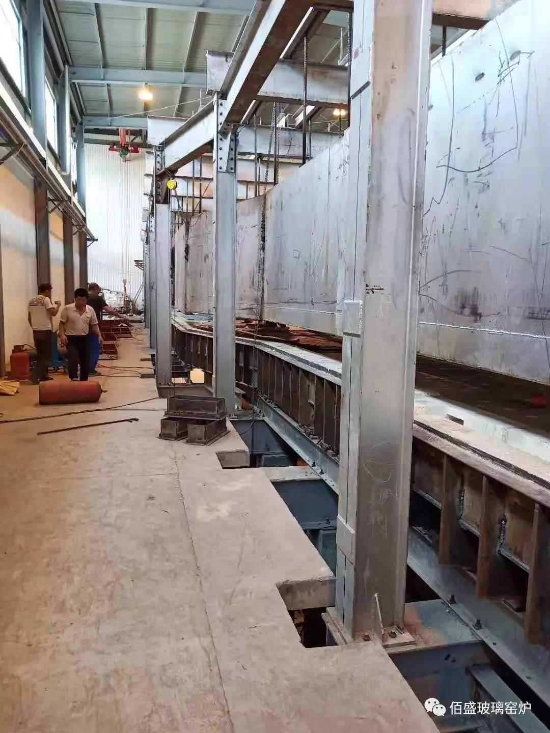 午夜国产精品视频