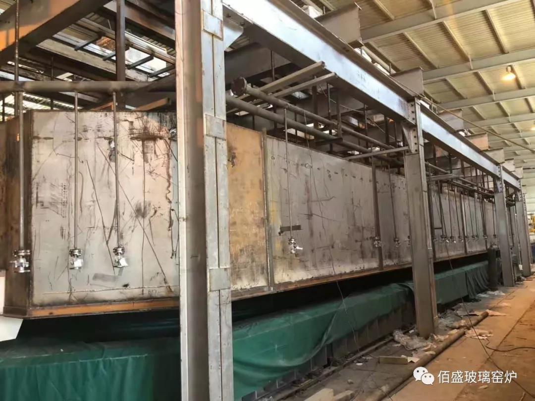 午夜国产精品视频