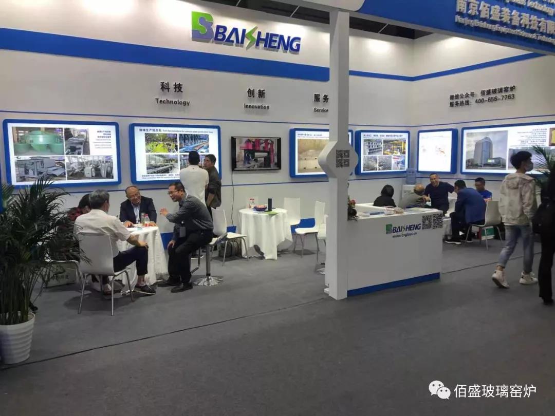 午夜成人免费观看玻璃