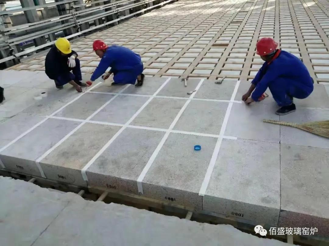 午夜成人免费观看玻璃