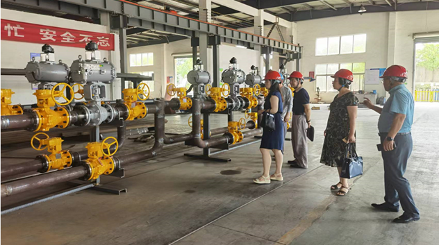 午夜成人免费观看