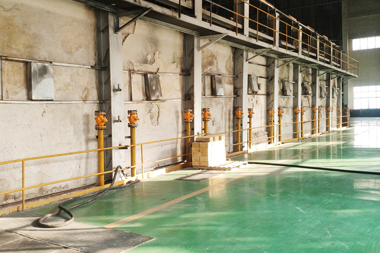 午夜免费三级片