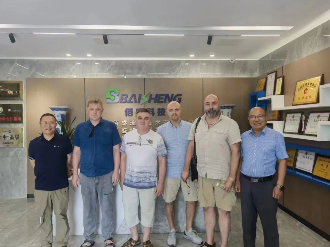 午夜成人免费观看