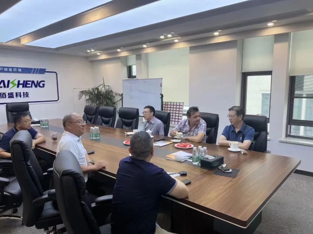 午夜成人免费观看