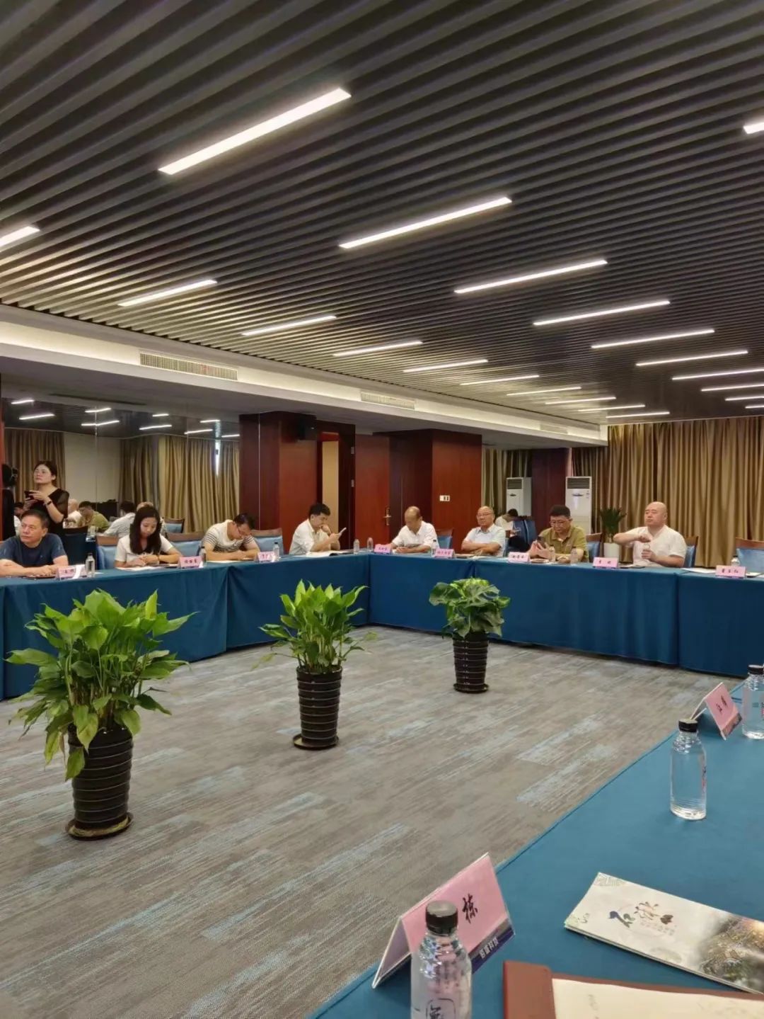 南京午夜成人免费观看